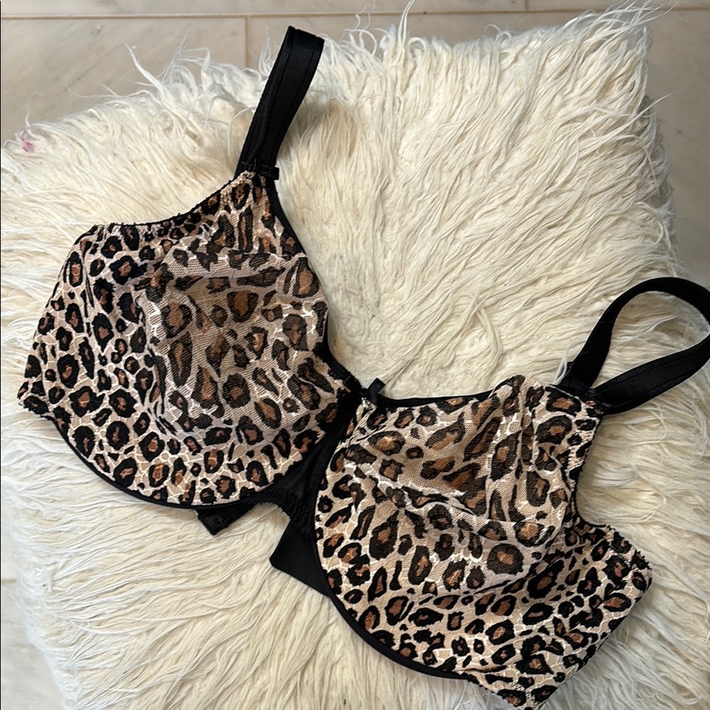 Chantelle Leopard Print Bra - Black and Brown 34 DDDD EUC
